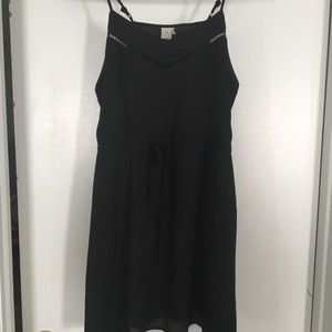Black dress size large, Paper Crane